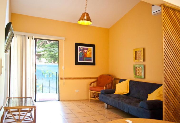 Villas San Angel Sardinal Bilik gambar